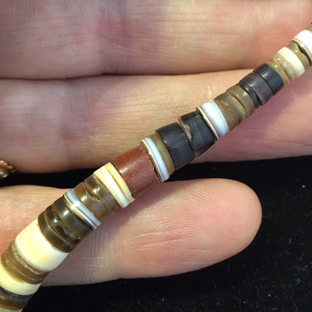 🌟💕PUKA bead necklace- WOW💕🌟 - Picture 4 of 7